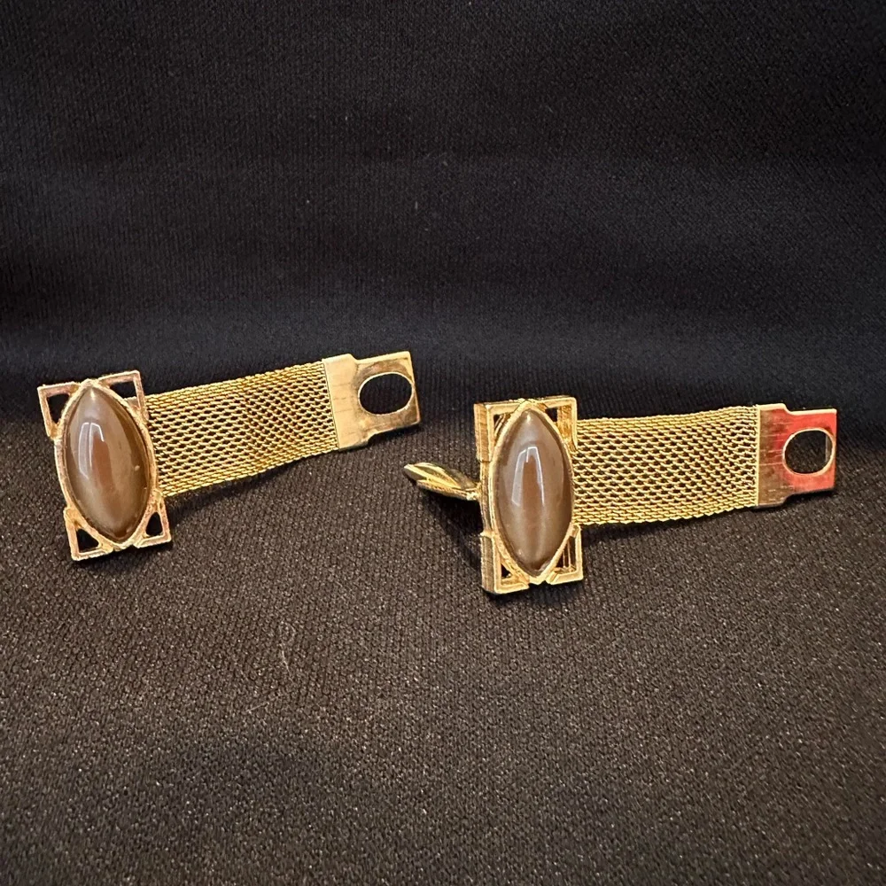 Vintage Gold-Tone Mesh Cuff Links with Brown Stone